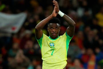 Vinícius: "Quiero pedir perdón a los hinchas, sé que es un momento complicado"