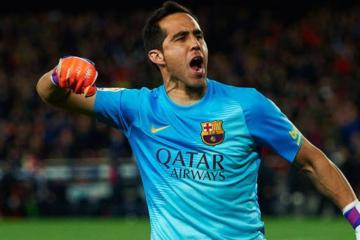 Claudio Bravo saldría del retiro por Barcelona