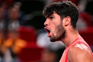 Carlos Alcaraz venció aL chino Shang en el Abierto de Shanghái