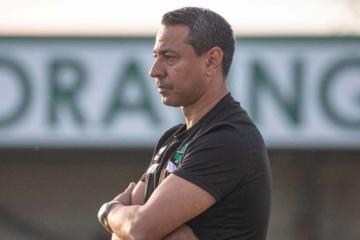 Solano: "Mantengamos el optimismo para que el equipo pueda reaccionar tras esta dura derrota"