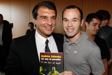 Laporta: "Iniesta es una persona clave para entender los éxitos y los valores del Barça"