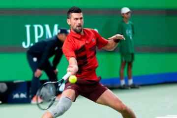 Djokovic derrotó a Safiullin y avanza en Shanghái