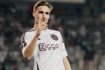 Ajax goleó al Qarabag en la Europa League
