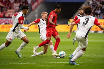 Bayern Múnich empató 3-3 frente al Frankfurt en la Bundesliga