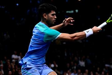 Carlos Alcaraz cayó ante Ugo Humbert y se despidió del Masters 1000 de París