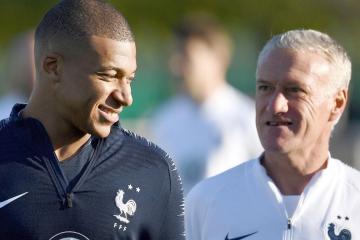 Deschamps defendió a Mbappé: "En días libres, dispone de la libertad de hacer lo que quiera"