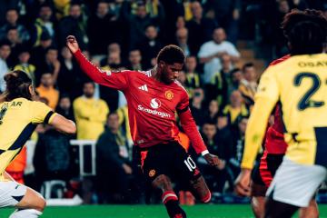 Manchester United igualó ante Fenerbahce por la Europa League