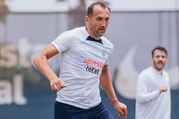Alianza Lima confirmó la lesión de Hernán Barcos