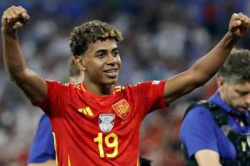 Lamile Yamal cambiará de dorsal en la selección española