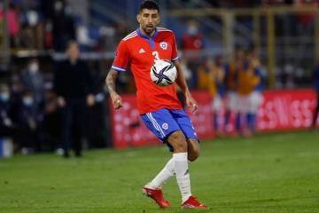 Maripán: "Estamos a muerte con Ricardo Gareca"