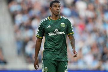 Araujo ingresó en empate ante FC Dallas