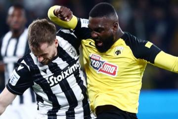 Con Callens en el banco, AEK Atenas igualó 1-1 con el PAOK Salónica por la liga griega