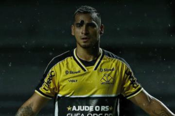 Con Trauco, Criciúma igualó 1-1 con Botafogo por el Brasileirao
