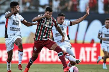Vitória acabó con la racha de Fluminense en el Brasileirao