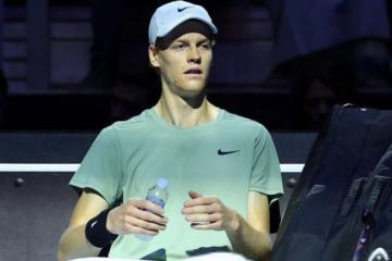 Sinner se bajó del Masters 1000 de París