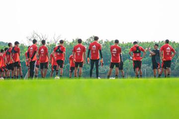 Selección peruana Sub 15 tuvo su primer entrenamiento en Bolivia