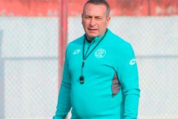Sanguinetti: "No es especial jugar ante Alianza, lo importante es sumar los puntos"