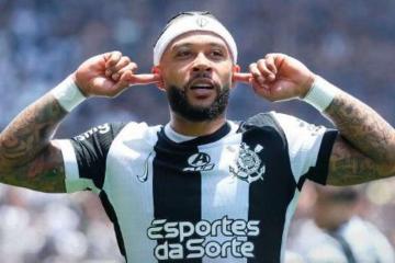 Con Carrillo, Corinthians venció 2-1 a Cruzeiro