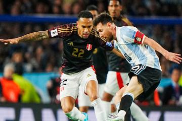 Callens: “Para poder hacer goles a estos equipos necesitamos inventar cosas diferentes”