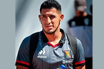 Arias: "Soy referente del equipo, sigo en FBC Melgar"
