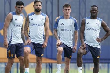 Advíncula fue citado para duelo ante Sarmiento