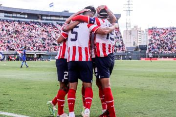 Paraguay presentó su lista de convocados del exterior para enfrentar a Argentina y Bolivia