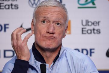 Deschamps: "Mbappé no está, déjenlo en paz"