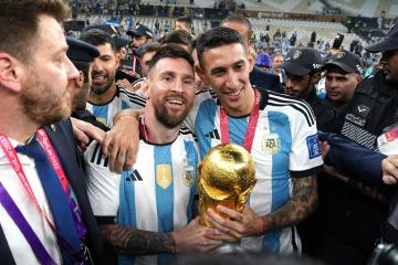 Di María: "Messi y Cristiano son los mejores, pero Leo no se compara con nadie"
