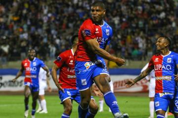 Percy Liza no continuará en Mannucci