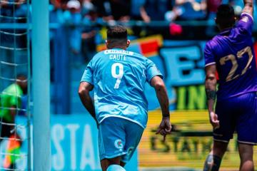 Cauteruccio: "Contento por los goles pero principalmente por el esfuerzo y trabajo del equipo"