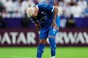 Neymar: "Haré exámenes y espero que no sea nada más grave"