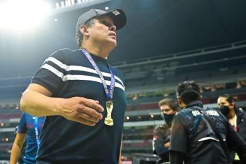 Reynoso comparó y analizó el presente de Cruz Azul
