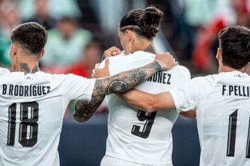 Uruguay presentó a sus convocados para enfrentar a Colombia y Brasil