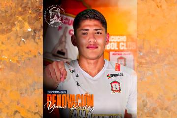 ¡No se mueve de Ayacucho FC! Yamir Ruidíaz renovó con los 'Zorros' para el 2025