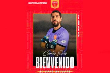 ¡Pega la vuelta! Arquero Carlos Solís jugará por Sport Huancayo en el 2025