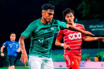 Kluiverth Aguilar fue titular en derrota del Lommel SK por el ascenso del fútbol belga
