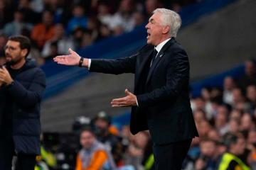 Ancelotti: “A pesar de las dificultades, estamos ahí peleando y luchando”