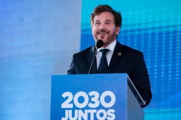 Domínguez: "El fútbol se vive con muchísima pasión en Sudamérica, estamos listos para ser sedes del Mundial"