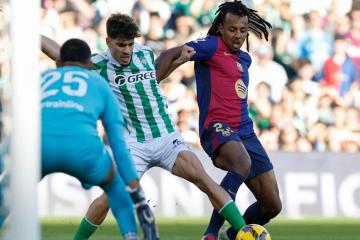 Real Betis rescató un empate sobre la hora ante Barcelona por LaLiga