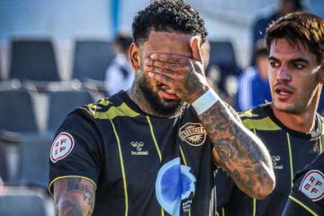 Burlamaqui y De Santis se quedaron entre los suplentes en empate del CF Intercity en casa