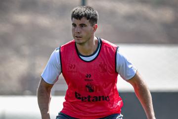 Facundo Castro tuvo su primer entrenamiento con Melgar