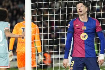 Van Basten: "La oportunidad fallada por Lewandowski hace que quiera llorar"