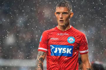 Oliver Sonne está cerca del fútbol inglés