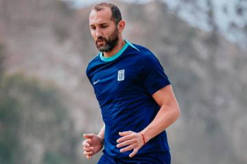 Barcos: "Hablé con Guerrero y me dijo que no tenía problemas para que yo siga usando la '9'"