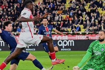 Singo se disculpó por lesionar a Donnarumma