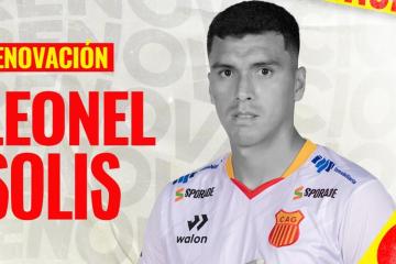 Solís también renovó con Atlético Grau
