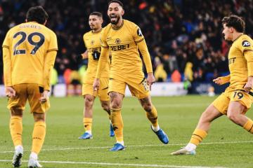 Wolverhampton goleó de visita al Leicester