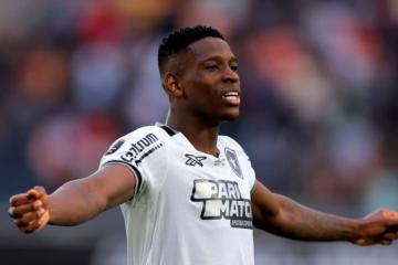 Botafogo pide más de 30 millones de euros por Luiz Henrique
