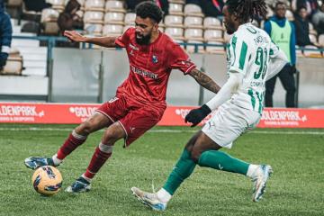 Castillo fue suplente en empate de Gil Vicente