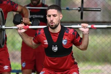 González: "Estoy feliz con el grupo y tratando de adaptarme de la mejor manera"